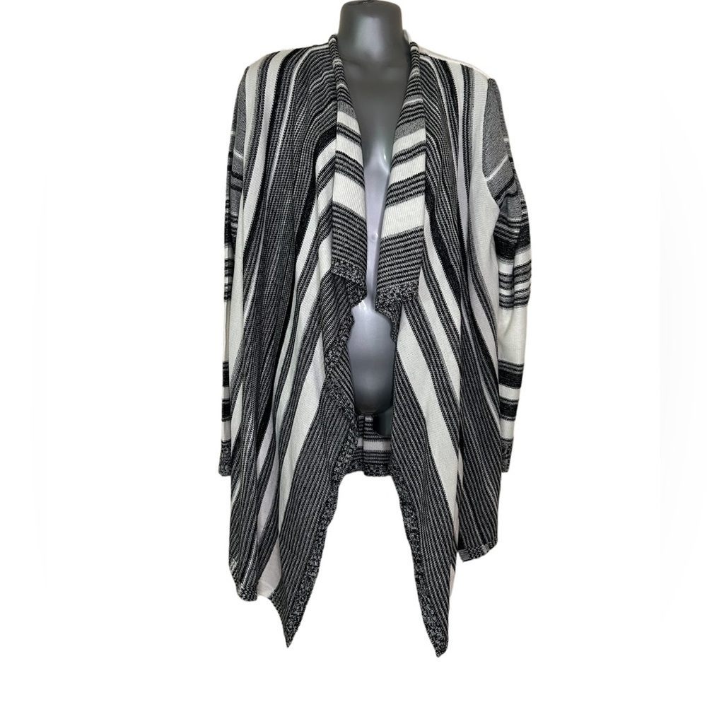 No Boundaries Cardigan Women's Sweater ~ Used ~ Size: 2X